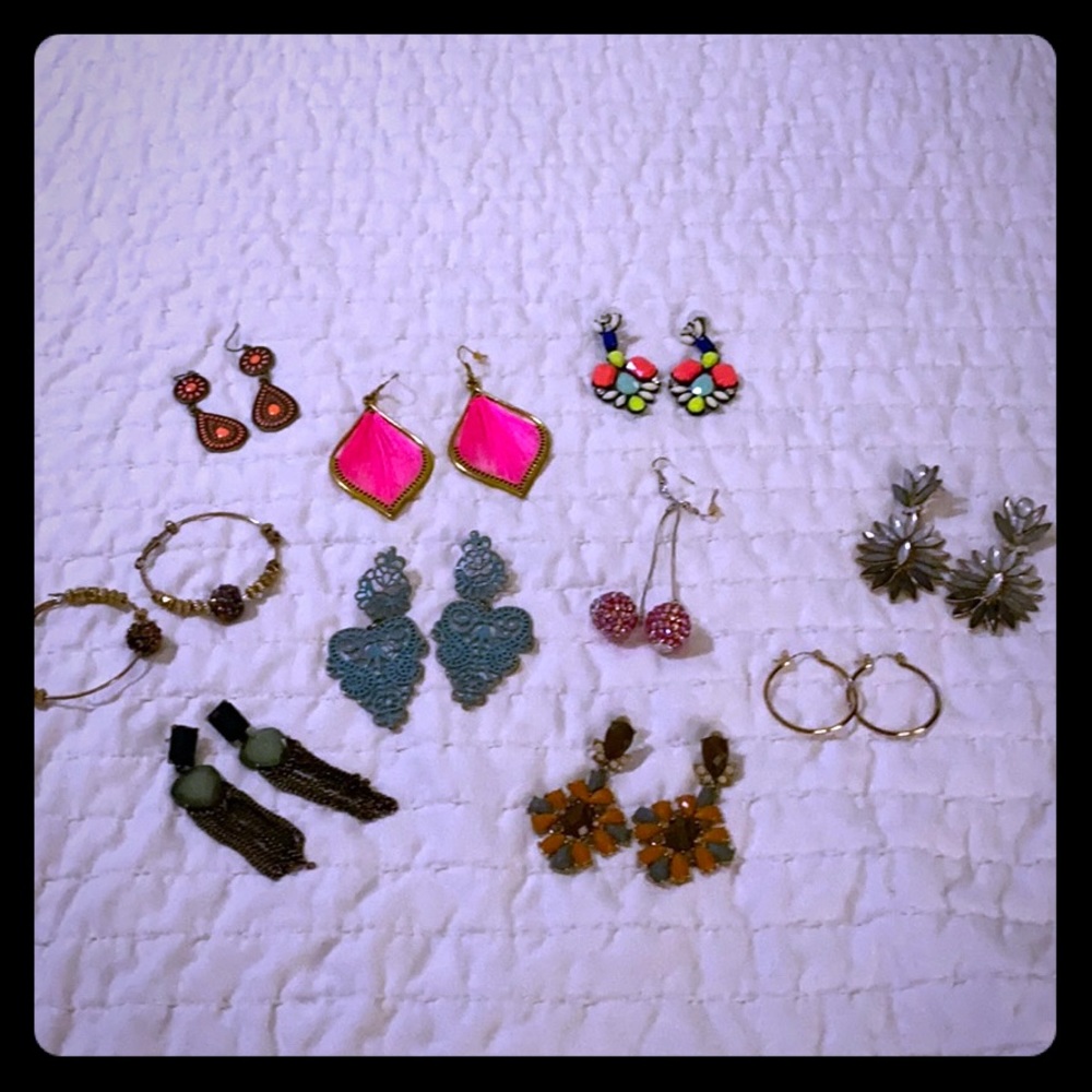 Bundle of earrings